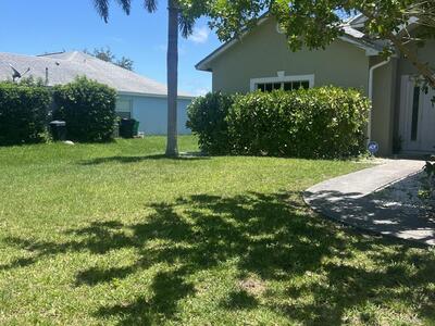 944 Se Browning Ave, Port Saint Lucie, FL 34983