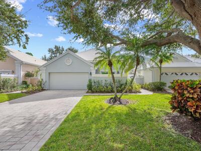 31 Dorchester Circle, Palm Beach Gardens, FL 33418