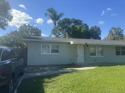 8817 Dania Drive, Palm Beach Gardens, FL 33410