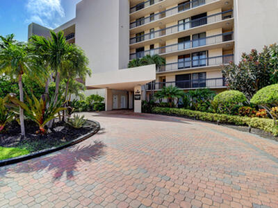 2707 N Ocean Boulevard, Boca Raton, FL 33431