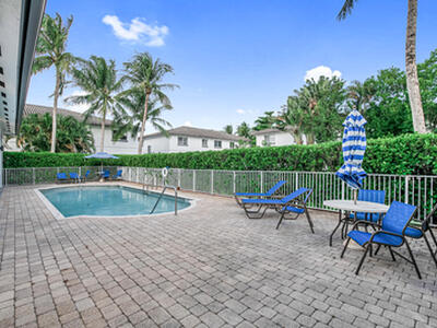 2704 NE Treasure Cove Circle, Fort Lauderdale, FL 33312