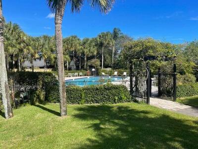 51 Baytree Circle, Boynton Beach, FL 33436