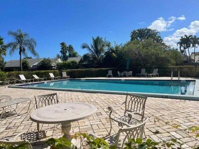 51 Baytree Circle, Boynton Beach, FL 33436