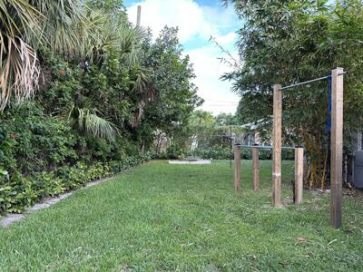 2220 E Pineridge Court, Delray Beach, FL 33444