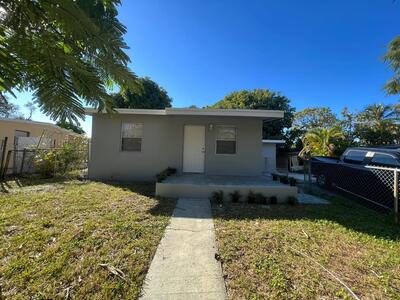 3265 E Palm Drive, Boynton Beach, FL 33435