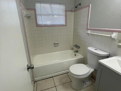 2201 Avenue G, Fort Pierce, FL 34950