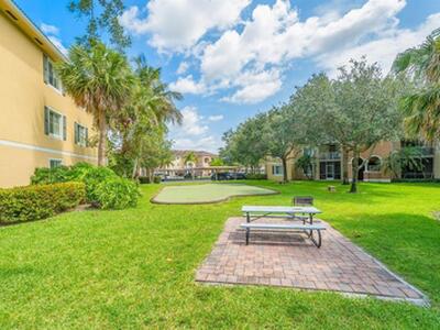 6559 Emerald Dunes 102 Drive, West Palm Beach, FL 33411