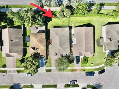 121 Country Club Way, Royal Palm Beach, FL 33411