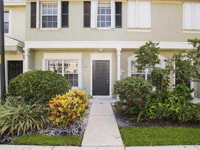 821 Kokomo Key Lane, Delray Beach, FL 33483