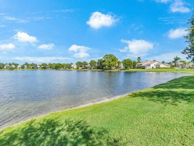 10679 Lake Shore Drive, Wellington, FL 33414