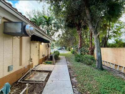 16145 S State Road 7, Delray Beach, FL 33446