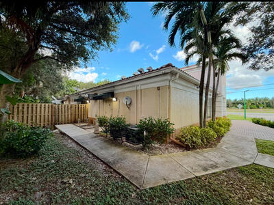 16145 S State Road 7, Delray Beach, FL 33446